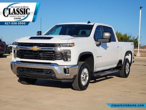 Used 2025 Chevrolet Silverado 2500 LT w/ Convenience Package AWD/4WD image 6