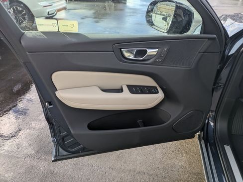 New 2026 Volvo XC60 B5 Plus w/ Protection Package Premier image 10