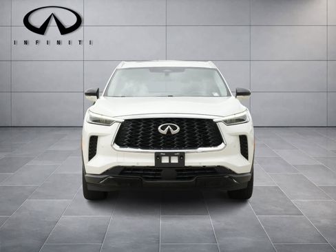 Used 2023 INFINITI QX60 Luxe w/ Cargo Package FWD image 2