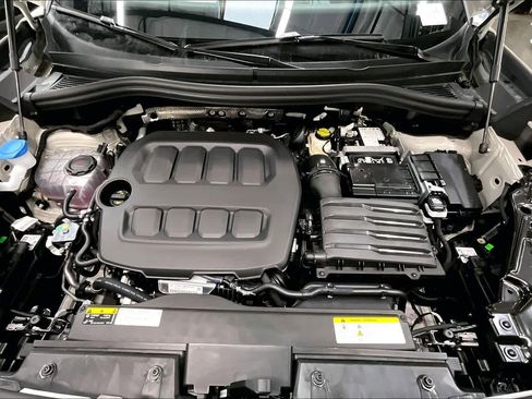 New 2026 Volkswagen Tiguan SE R-Line image 13