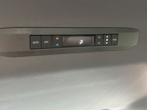Used 2022 Toyota Sienna XLE w/ XLE Plus Package AWD/4WD image 26