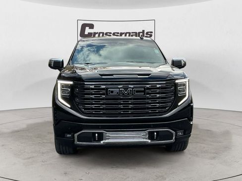 Used 2025 GMC Sierra 1500 Denali Ultimate image 8