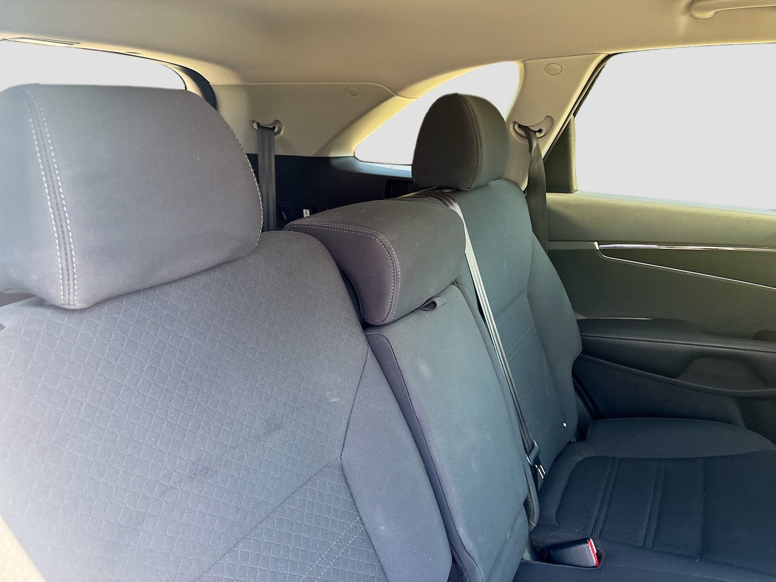 Used 2019 Kia Sorento FWD image 25