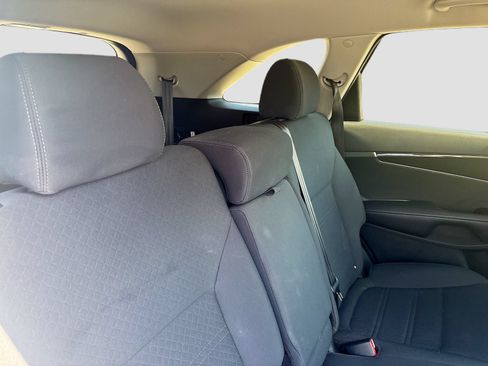 Used 2019 Kia Sorento FWD image 25