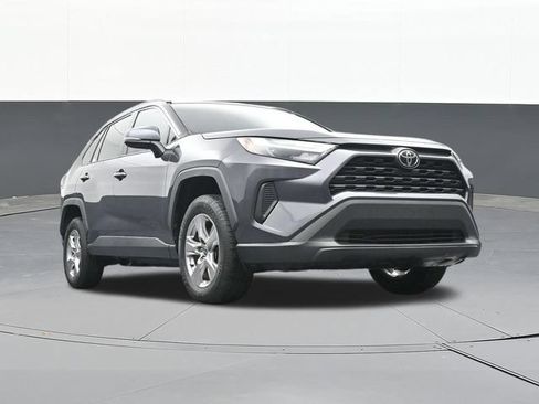 Used 2022 Toyota RAV4 XLE AWD/4WD image 52
