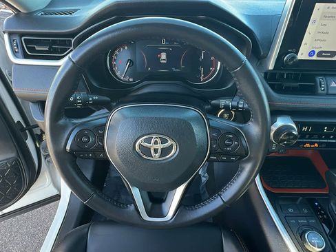 Used 2024 Toyota RAV4 Adventure image 18