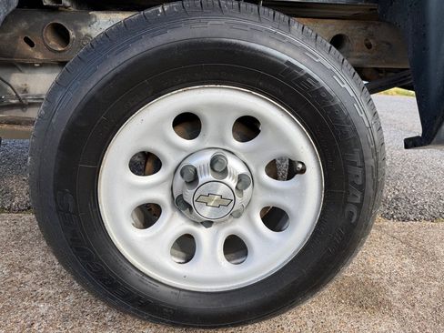 Used 2012 Chevrolet Silverado 1500 W/T image 19