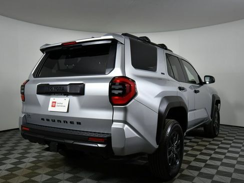 Used 2025 Toyota 4Runner 4WD image 11