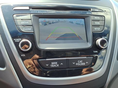 Used 2016 Hyundai Elantra SE w/ Option Group 02 FWD image 10