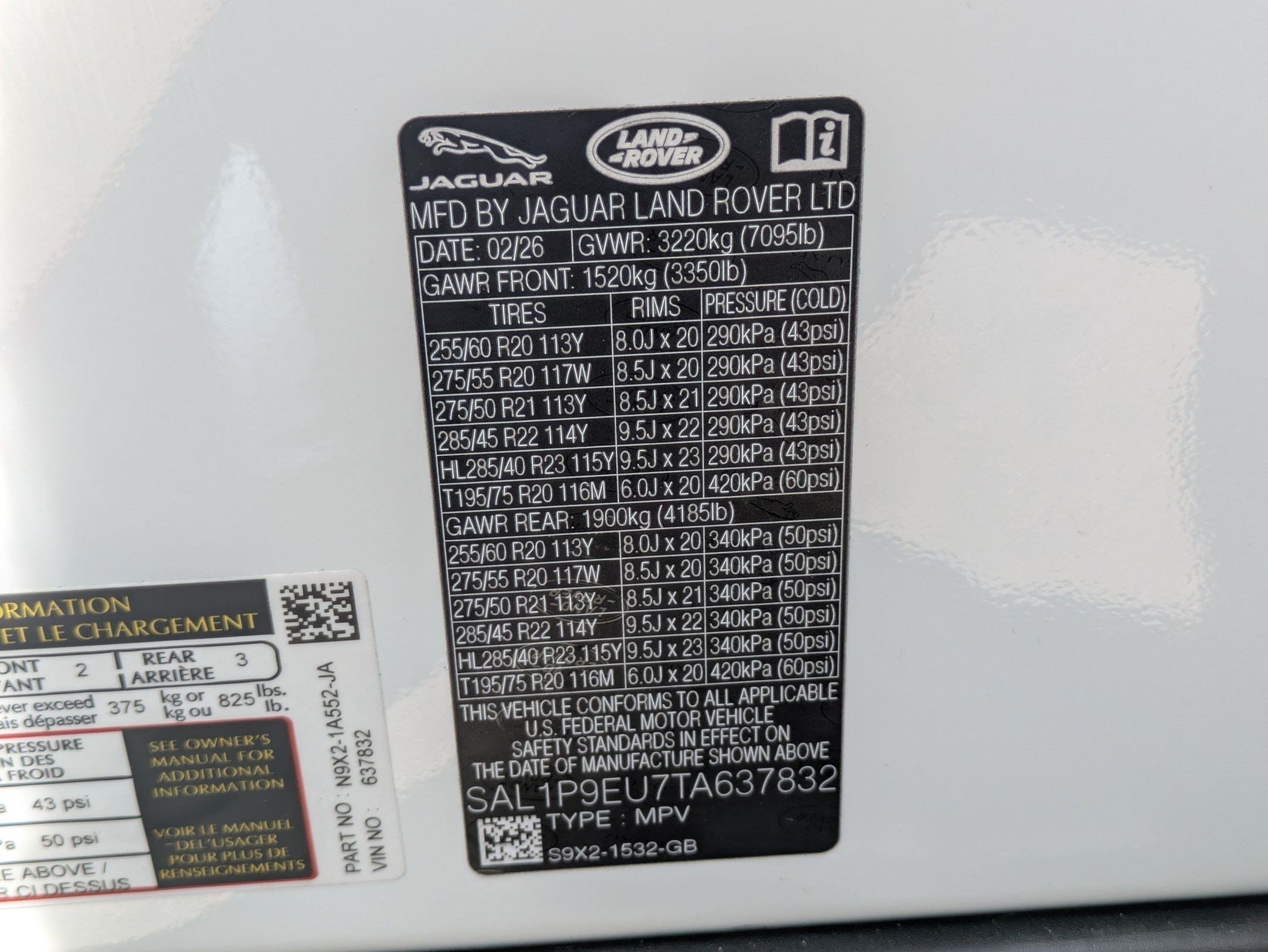 New 2026 Land Rover Range Rover Sport SE AWD/4WD image 32