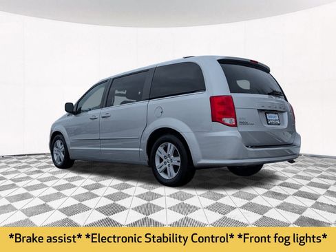 Used 2011 Dodge Grand Caravan Crew image 9