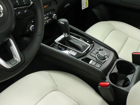 New 2025 MAZDA CX-5 AWD 2.5 S w/ Preferred Package image 41