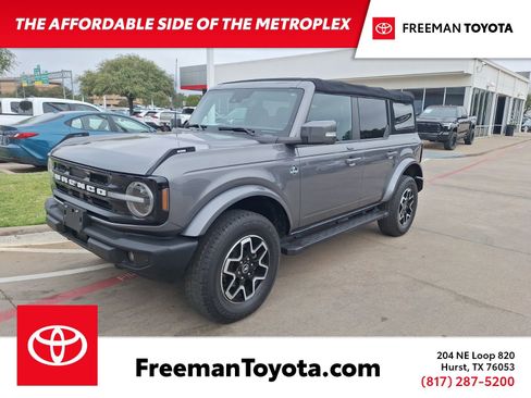 Used 2022 Ford Bronco Outer Banks image 1