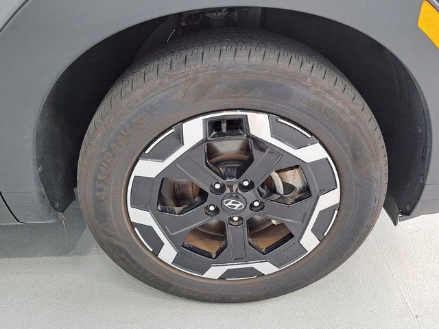 Used 2025 Hyundai Santa Fe SEL FWD image 28