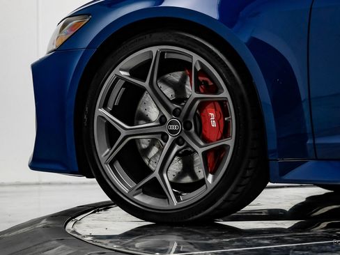 Used 2025 Audi RS 6 performance image 90