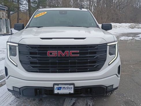 Used 2025 GMC Sierra 1500 Elevation image 2