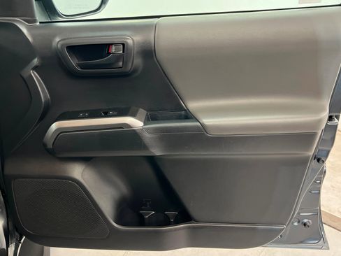 Used 2022 Toyota Tacoma SR5 image 23