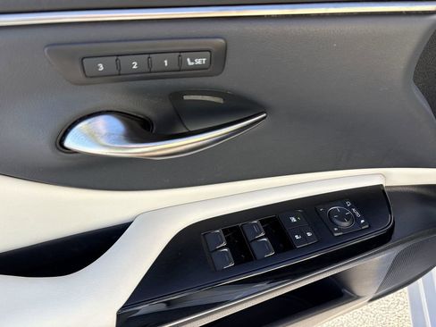 Used 2023 Lexus ES 350 w/ Premium Package image 25
