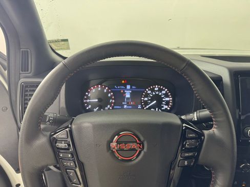 Used 2023 Nissan Frontier PRO-4X w/ Pro Convenience Package image 17