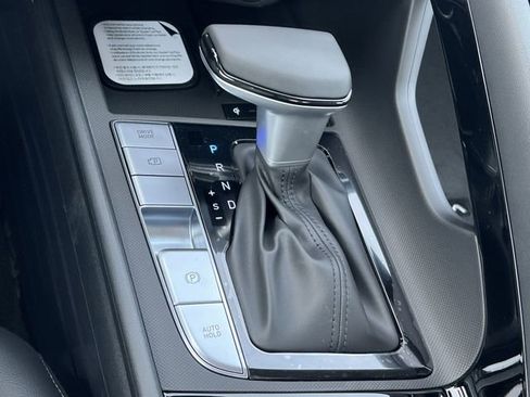 New 2026 Hyundai Elantra Limited FWD image 18