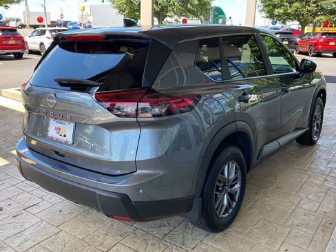 Certified 2025 Nissan Rogue S FWD image 7