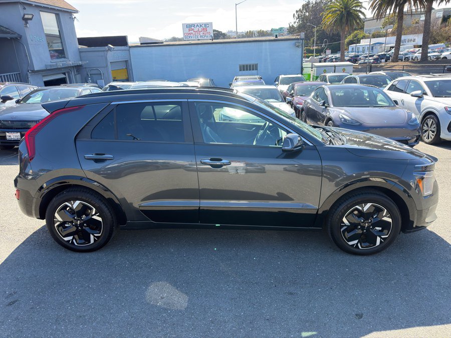 Used 2024 Kia Niro Wave FWD image 4