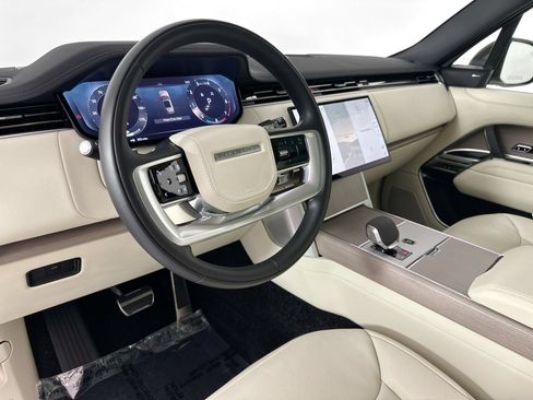 Certified 2024 Land Rover Range Rover SE AWD/4WD image 10