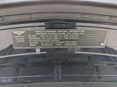 Used 2023 Bentley Bentayga Extended Wheelbase image 23