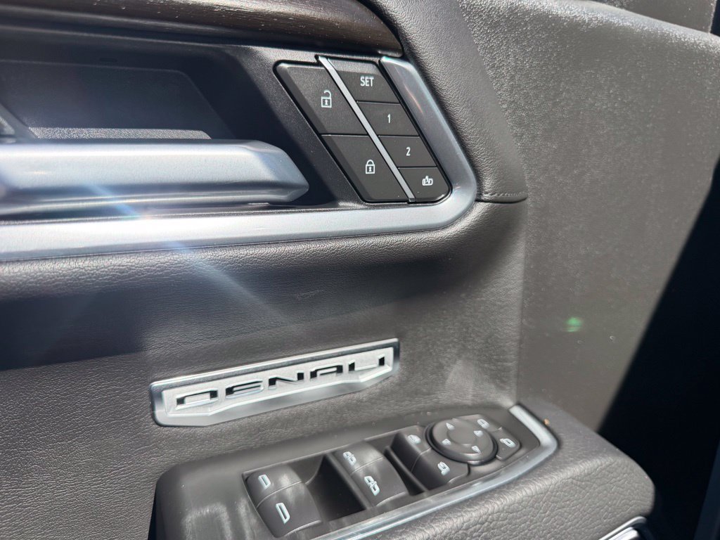 Used 2026 GMC Sierra 1500 Denali w/ Denali Reserve Package AWD/4WD image 24