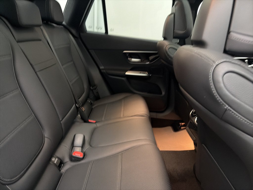 Certified 2026 Mercedes-Benz GLC 300 4MATIC image 27