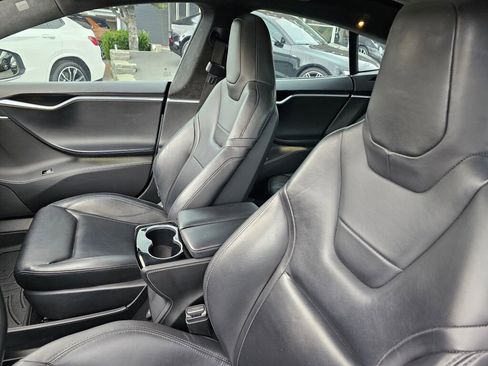 Used 2015 Tesla Model S 70D image 21