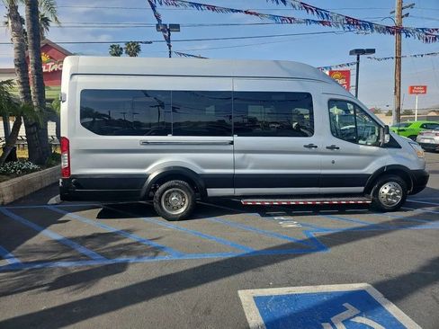Used 2016 Ford Transit 350 XLT RWD image 8