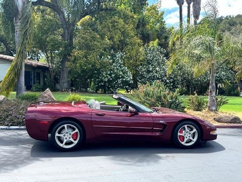 Used 2003 Chevrolet Corvette Convertible w/ Preferred Equipment Group1 image 2