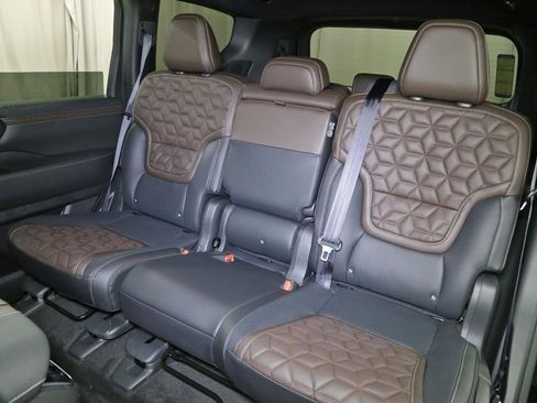 New 2026 Nissan Armada Platinum w/ Convenience Package image 10