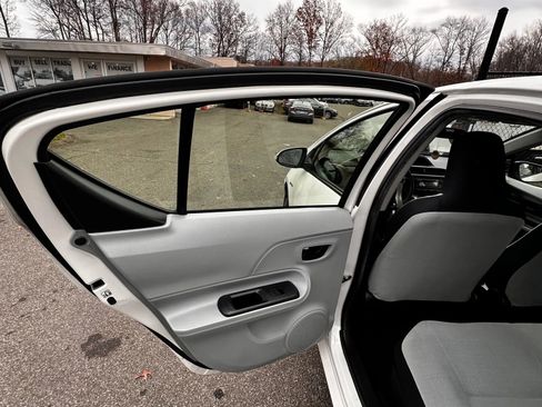 Used 2013 Toyota Prius C Three image 22