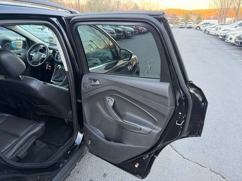 Used 2016 Ford Escape SE w/ SE Leather Comfort Package image 23