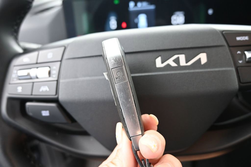 Used 2026 Kia Sportage LX FWD image 34