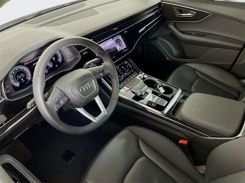 Used 2025 Audi Q7 3.0T Premium Plus image 9