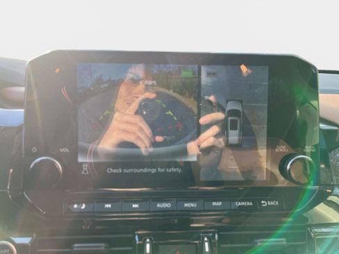 Certified 2023 Nissan Pathfinder Platinum w/ Lighting Package (N93) image 24