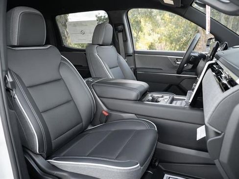 New 2026 GMC Sierra EV Elevation image 74