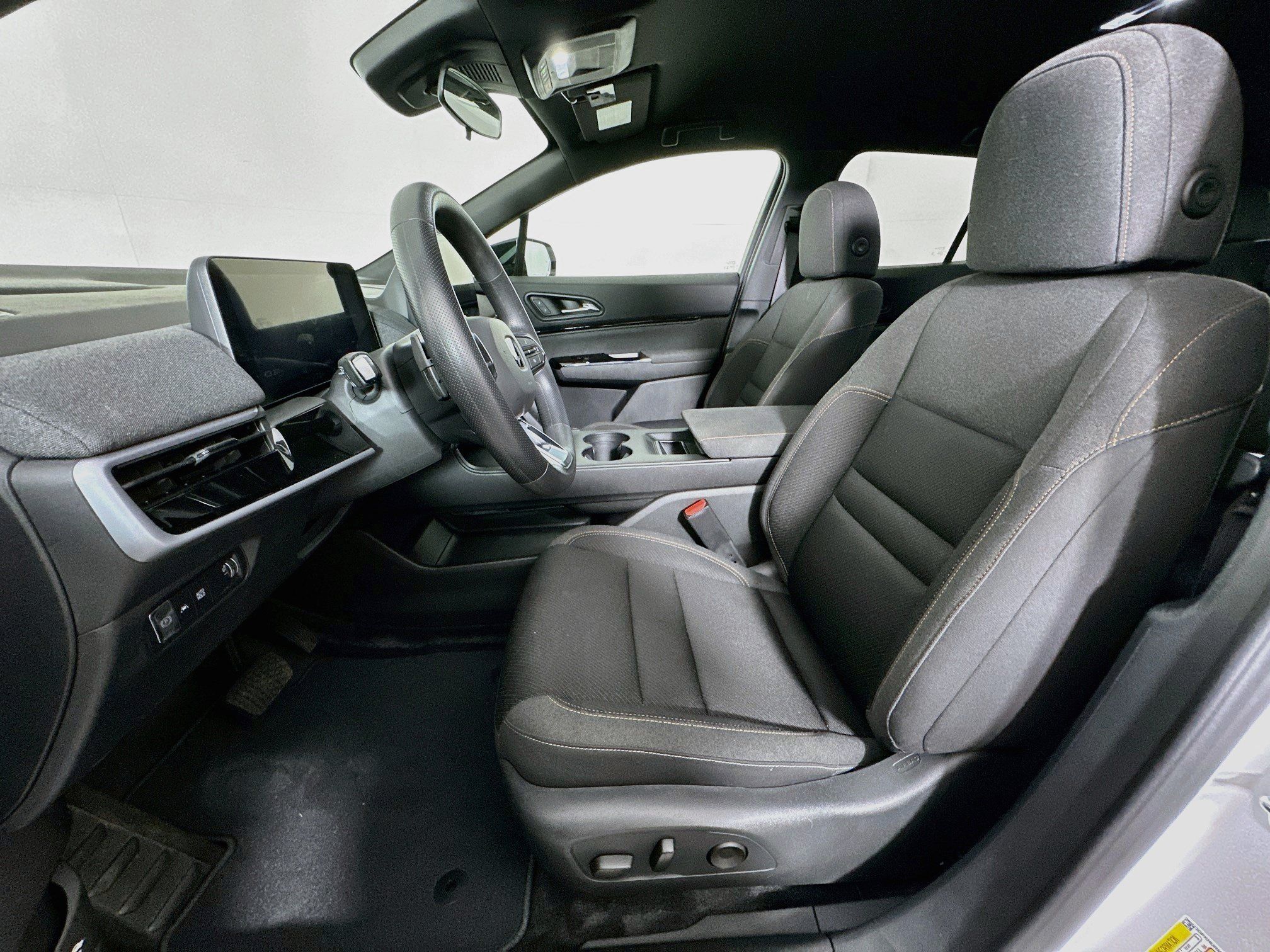 Used 2024 Honda Prologue EX image 13