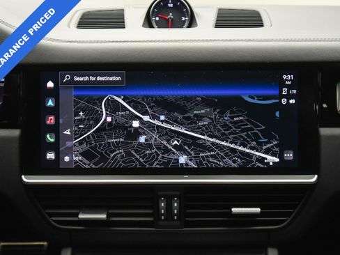 Used 2023 Porsche Cayenne GTS image 40