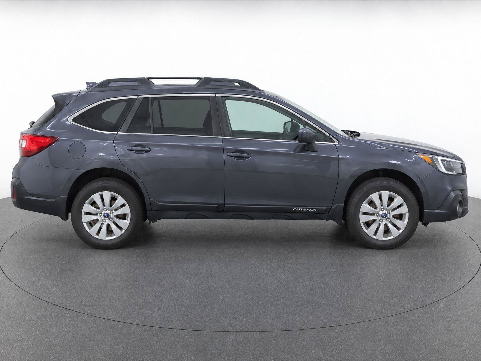 Used 2018 Subaru Outback 2.5i Premium w/ Popular Package #1 AWD/4WD image 8