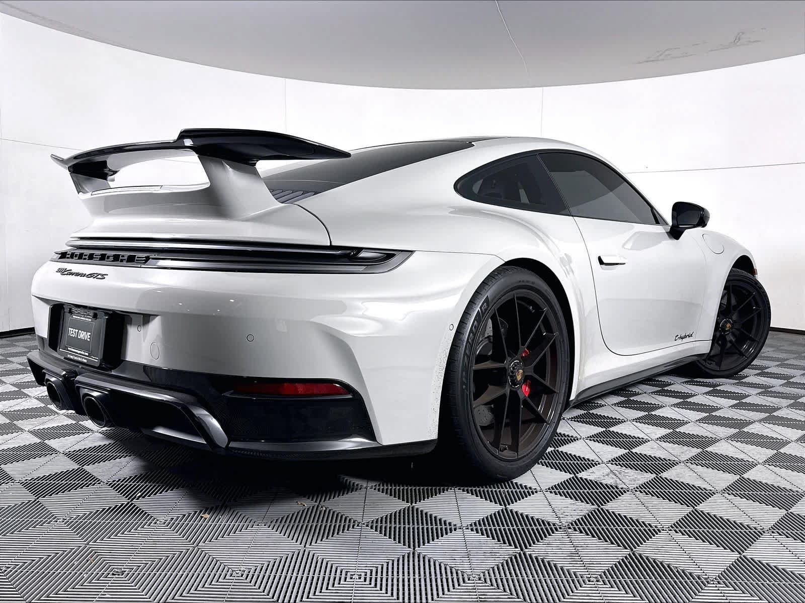 Used 2026 Porsche 911 Carrera GTS RWD image 7