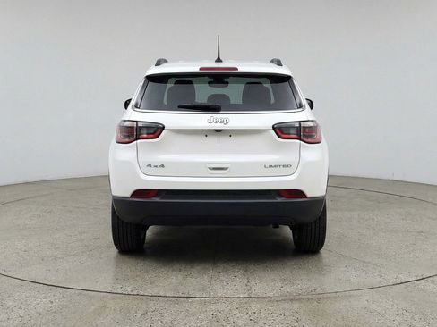 Used 2025 Jeep Compass Latitude AWD/4WD image 7