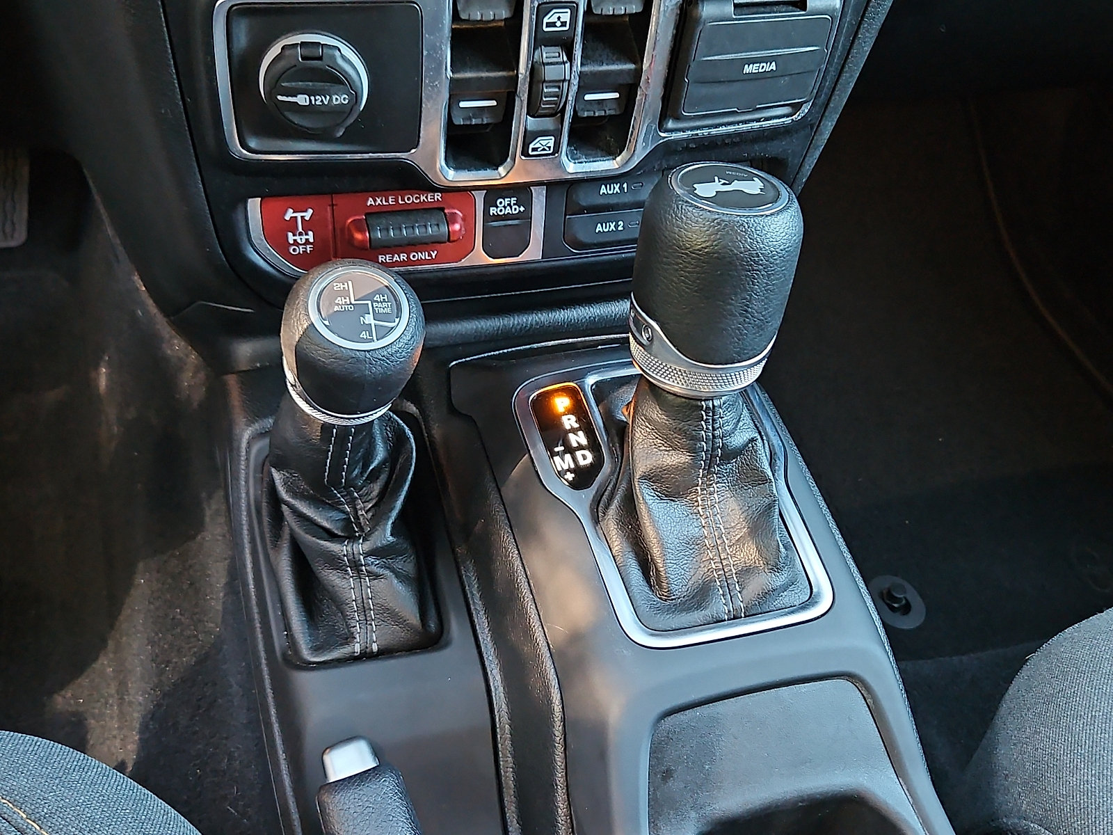 Used 2024 Jeep Wrangler Unlimited AWD/4WD image 18