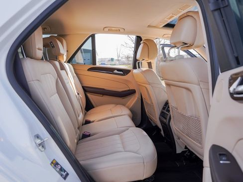 Used 2016 Mercedes-Benz GLE 300d 4MATIC image 36