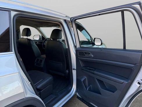 Used 2019 Volkswagen Atlas SE w/ Panoramic Sunroof Package AWD/4WD image 18