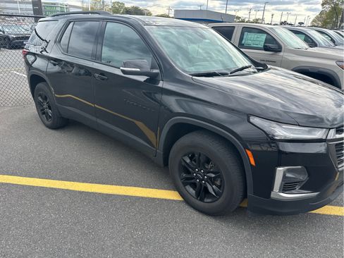 Certified 2023 Chevrolet Traverse LT w/ Midnight/Sport Edition AWD/4WD image 2