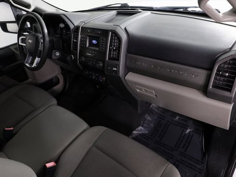 Used 2020 Ford F250 XL w/ STX Appearance Package image 27